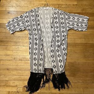 Panhandle Cover Up Women’s Size L/XL Southwestern Short Sleeve Tassels Cardigan